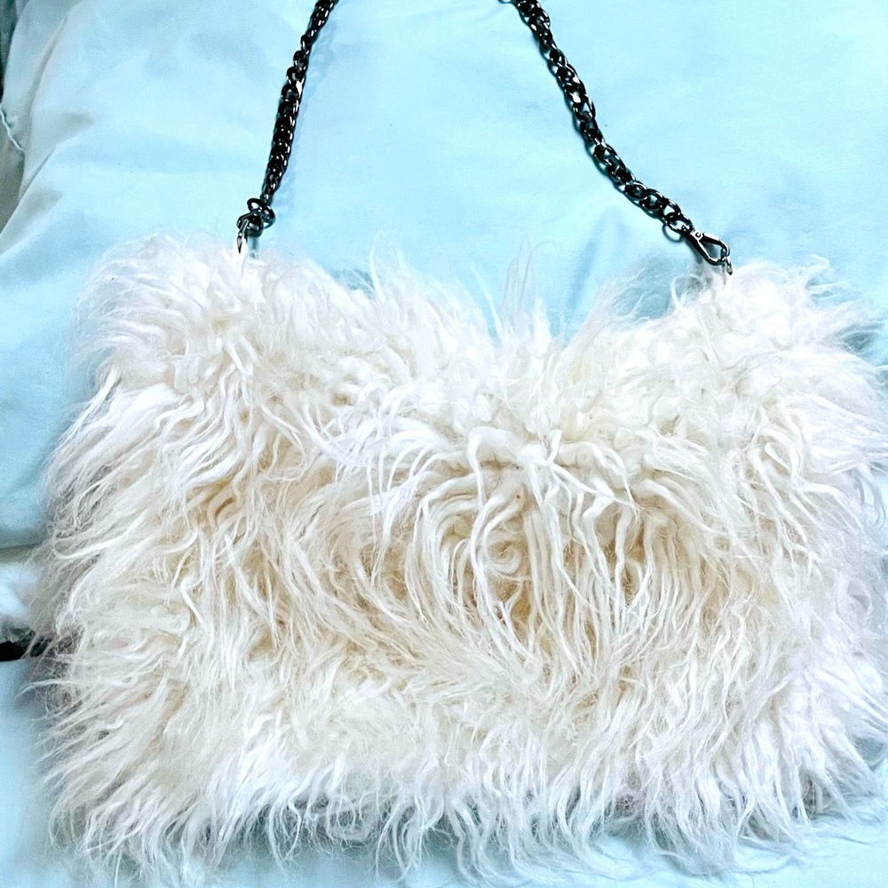 Winter purse and muff in one